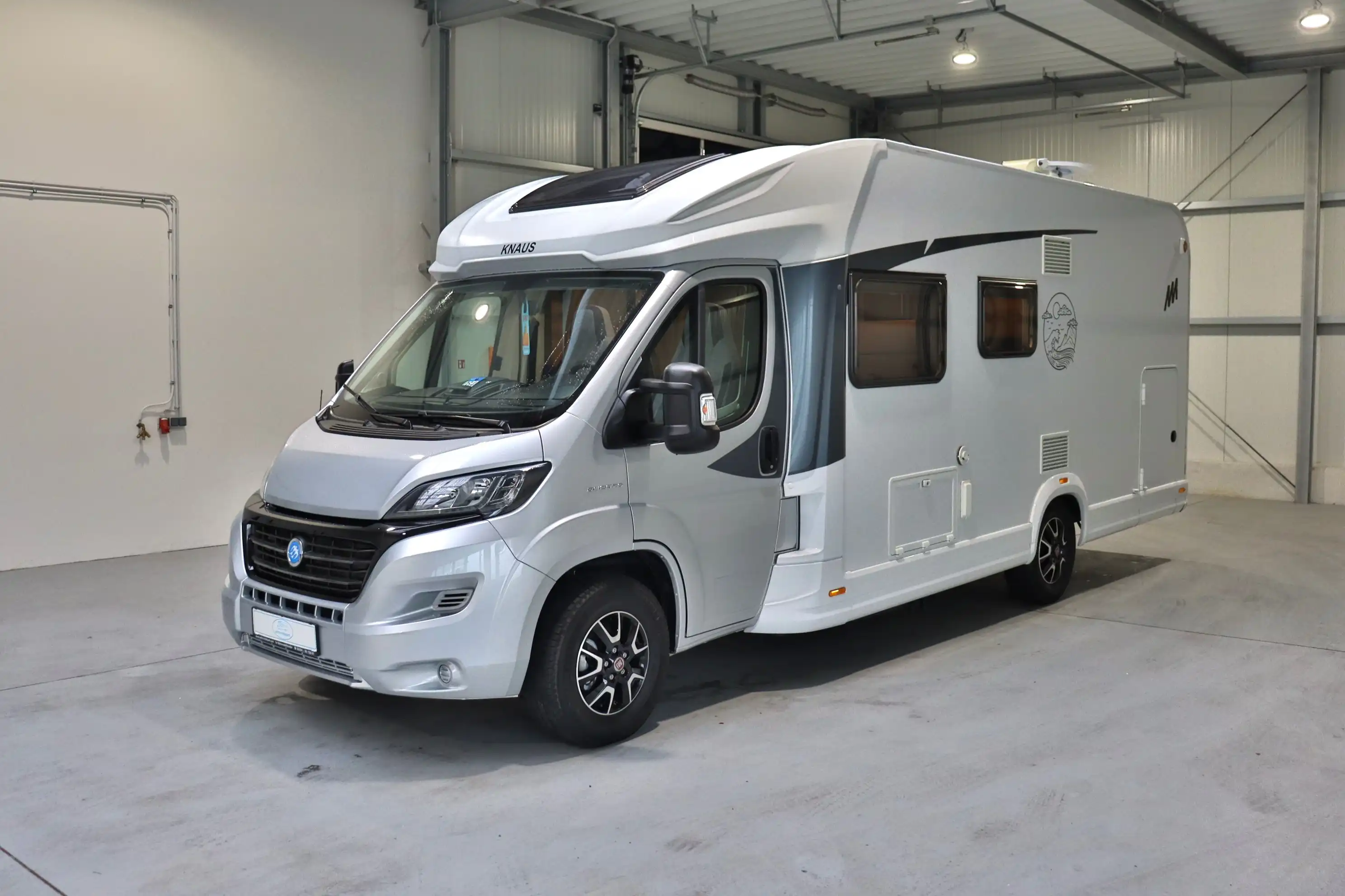 KNAUS Live Wave 700 MEG